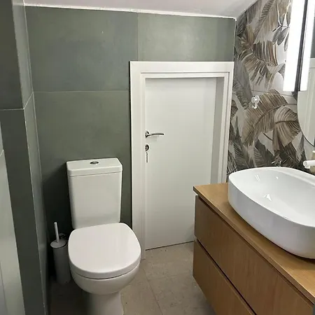 Seafront Family Apartment-pontus *